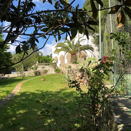 Casa Di Perla Con Piscina E Campo Da Tennis Villa